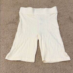 Noisy May Juniors Cream Biker Shorts Size S or Women’s XS